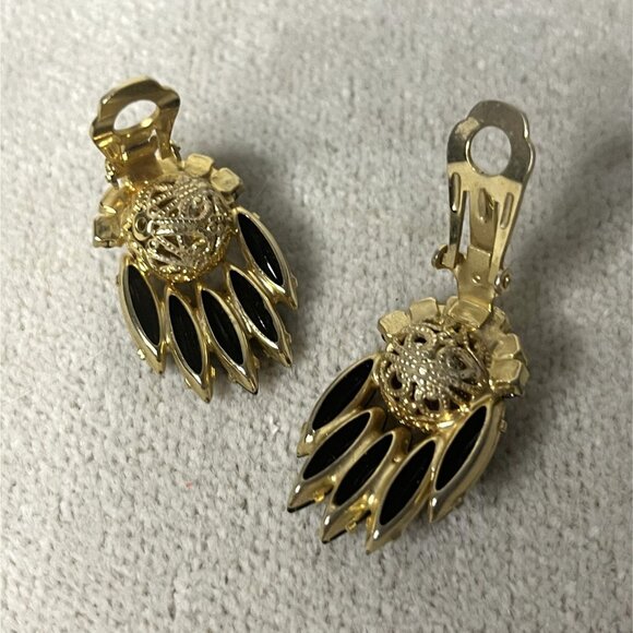 Vintage Juliana DeLizza and Elster Jet Black Gold Filigree Ball Navette Clip On - Picture 5 of 5